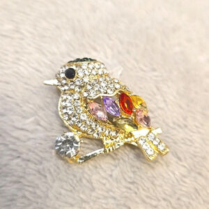 #518 Bird brooch pin